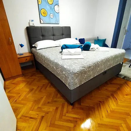 2 * Živogošće
