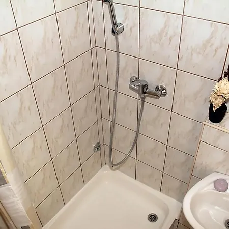 2 Apartman *