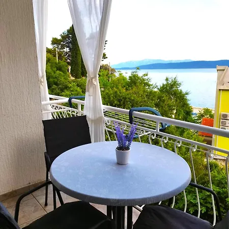Apartman 2 *